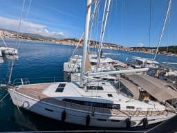 Bavaria Cruiser 46 in Rogoznica / Marina Frapa thumbnail 5