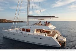 Lagoon 560 in Sardinia / Portisco / Cala dei Sardi thumbnail 6
