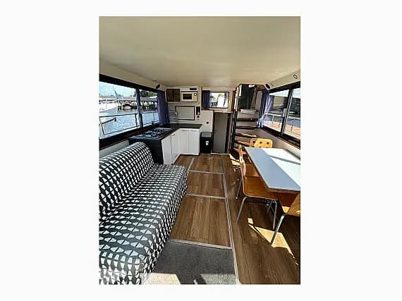 De Drait Safari Houseboat 1050 in Drachten / Jachthaven Drachten de Drait - Photo 3