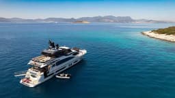 Luxury Motor Yacht in Bodrum Marina thumbnail 16