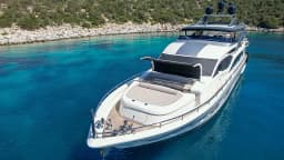 Luxury Motor Yacht in Bodrum Marina thumbnail 21