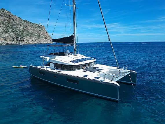 Lagoon 52 in Ibiza / Santa Eulària des Riu / Marina Santa Eulalia - image 1