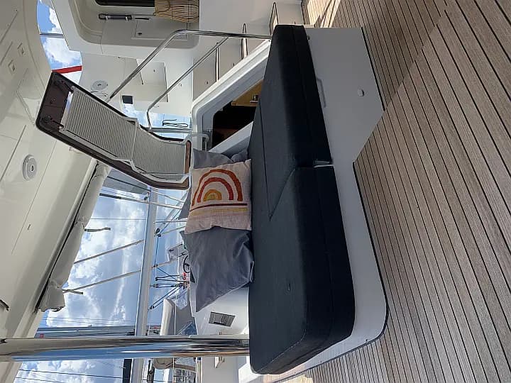 Lagoon 52 in Ibiza / Santa Eulària des Riu / Marina Santa Eulalia - Photo 4