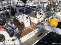 Sun Odyssey 410 in Pula / Tehnomont Marina Veruda thumbnail 9