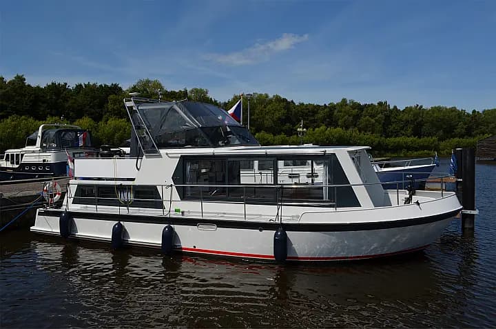 De Drait Safari Houseboat 1050 in Drachten / Jachthaven Drachten de Drait - Photo 4
