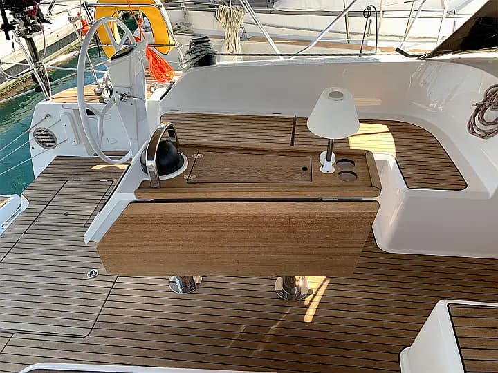 Bavaria Cruiser 46 in Lavrion / Olympic Marina - Photo 4