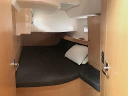 Bavaria Cruiser 46 in Lavrion / Olympic Marina thumbnail 12