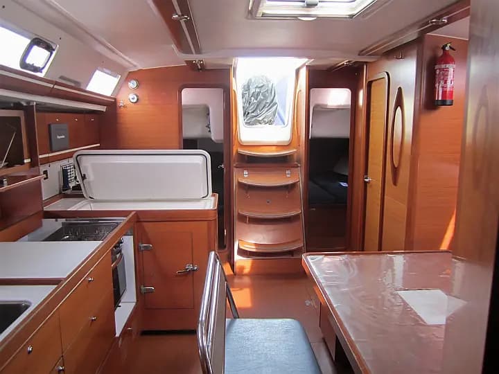 Dufour 445 Grand Large in Saint-Quay-Portrieux / Port d'Armor - Photo 3
