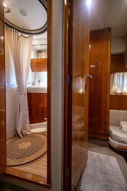 Princess 45 in Athens / Alimos Marina thumbnail 24