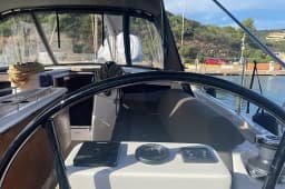 Dufour 390 in Sardinia / Portisco / Marina di Portisco thumbnail 12