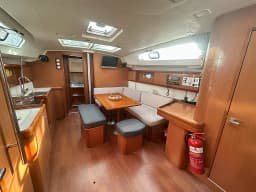 Oceanis 43 in Fethiye / Ece Marina thumbnail 16
