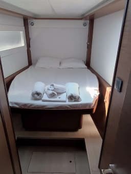 Lagoon 46 in Lavrion / Olympic Marina thumbnail 8