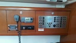 Oceanis 43 in Lefkada / Nikiana Marina thumbnail 7