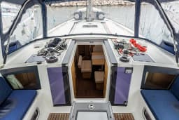 Oceanis 45 in Salerno / Marina d'Arechi thumbnail 21