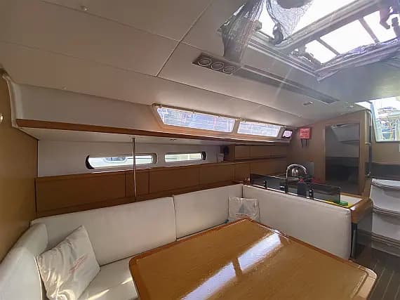 Sun Odyssey 409 in Fethiye / Ece Marina - Photo 3