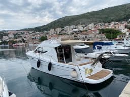 Sessa Dorado 32 in Zadar / Marina Zadar thumbnail 6