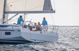 Bavaria C42 in Göcek / Marinturk Village Port thumbnail 3