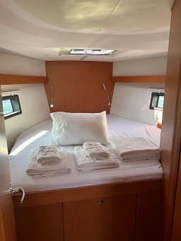 Bavaria C42 in Göcek / Marinturk Village Port thumbnail 9