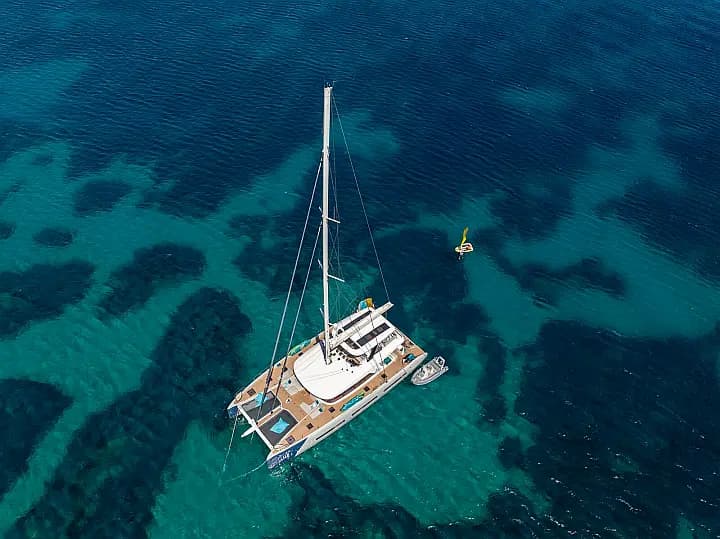 Lagoon Seventy 7 in Corsica / Bonifacio / Port de Bonifacio - Photo 4