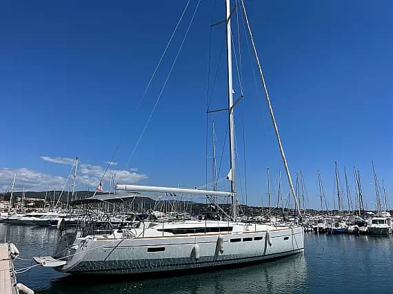 Sun Odyssey 519 in Lavrion / Olympic Marina - Photo 1