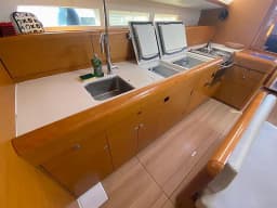 Sun Odyssey 519 in Lavrion / Olympic Marina thumbnail 13