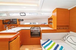 Sun Odyssey 410 in Skradin / ACI Marina Skradin thumbnail 13