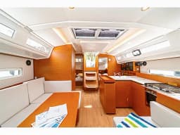 Sun Odyssey 410 in Skradin / ACI Marina Skradin thumbnail 2