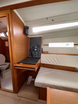 Sun Odyssey 349 in Sukošan / D-Marin Dalmacija Marina thumbnail 5