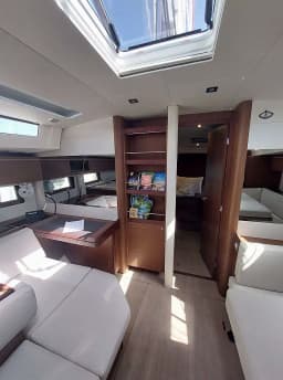 Oceanis 51.1 in Corfu / Gouvia / D-Marin Marina Gouvia thumbnail 9