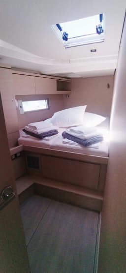 Oceanis 51.1 in Athens / Alimos Marina thumbnail 6