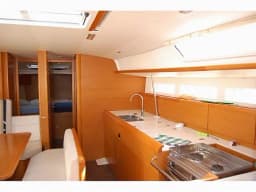 Sun Odyssey 519 in Mallorca / Palma de Mallorca / La Lonja Marina Charter thumbnail 2