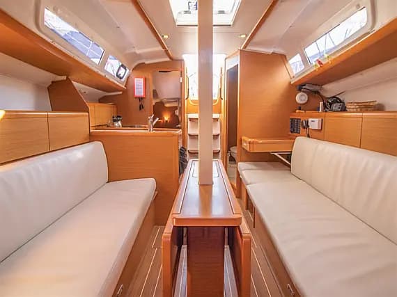 Sun Odyssey 33i in Kefalonia / Agia Effimia - Photo 3