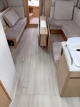 Hanse 418 in Corfu / Gouvia / D-Marin Marina Gouvia thumbnail 4