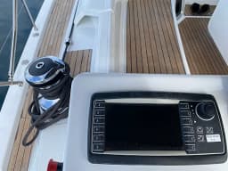 Jeanneau 51 in Šibenik / D-Marin Marina Mandalina thumbnail 11