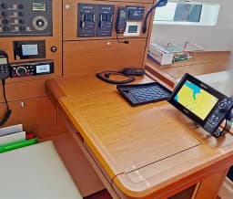 Jeanneau 51 in Šibenik / D-Marin Marina Mandalina thumbnail 15