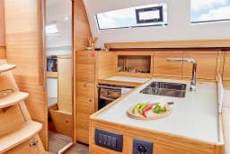 Elan Impression 40.1 in Athens / Alimos Marina thumbnail 20