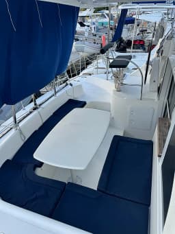 Lagoon 380 in Martinique / Le Marin thumbnail 10