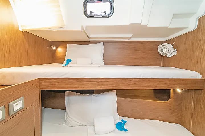 Oceanis 51.1 in Skradin / ACI Marina Skradin - Photo 4