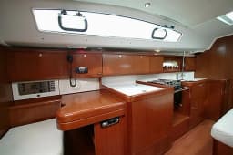 Oceanis 40 in Volos / Port of Volos thumbnail 3