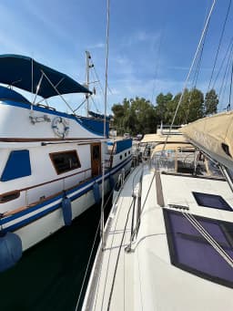 Dufour 412 Grand large in Corfu / Gouvia / D-Marin Marina Gouvia thumbnail 4
