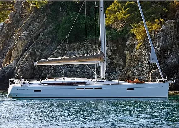 Sun Odyssey 519 in Athens / Alimos Marina - Photo 1