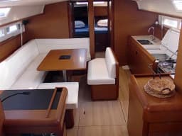 Sun Odyssey 519 in Athens / Alimos Marina thumbnail 2