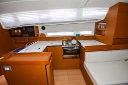 Sun Odyssey 410 in Marmaris Yacht Marina thumbnail 21