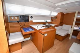 Sun Odyssey 410 in Marmaris Yacht Marina thumbnail 22