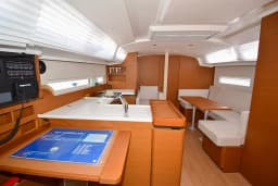 Sun Odyssey 410 in Marmaris Yacht Marina thumbnail 31