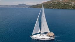 Sun Odyssey 410 in Marmaris Yacht Marina thumbnail 6