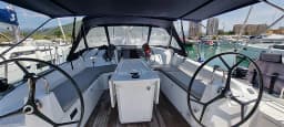 Oceanis 40.1 in Salerno / Marina d'Arechi thumbnail 12