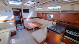 Hanse 455 in Lavrion Main Port thumbnail 24