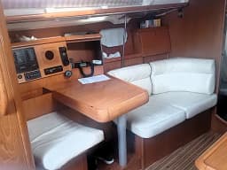 Sun Odyssey 40.3 in Lefkada / Port of Lefkas thumbnail 2
