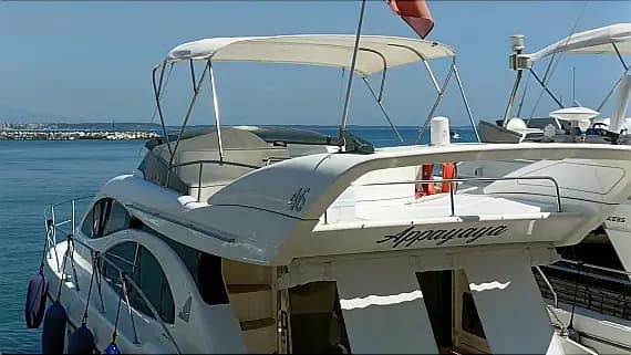 Azimut 46 in Rome / Marina di Nettuno - Photo 1